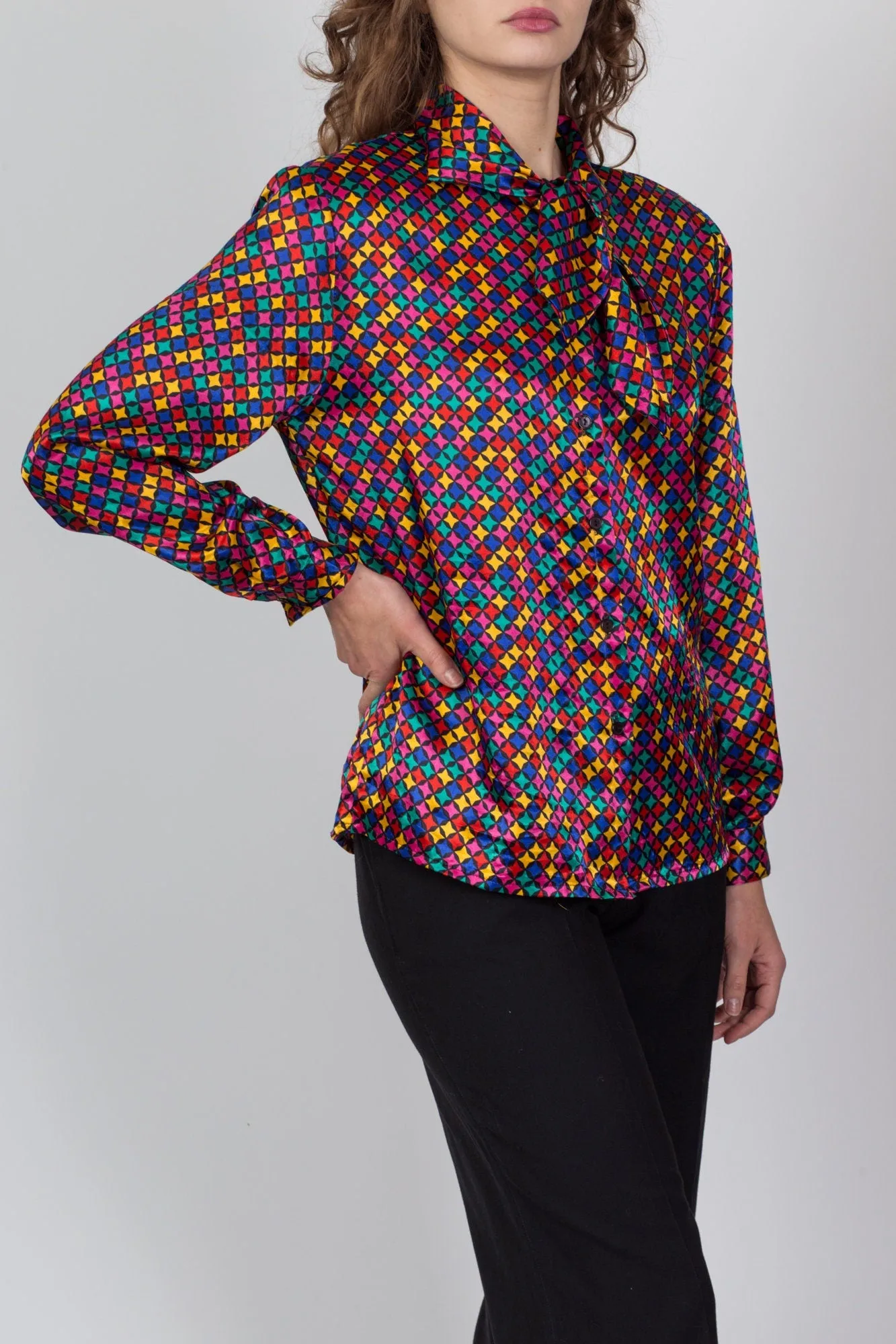 80s Satin Pinwheel Print Ascot Tie Blouse - Medium