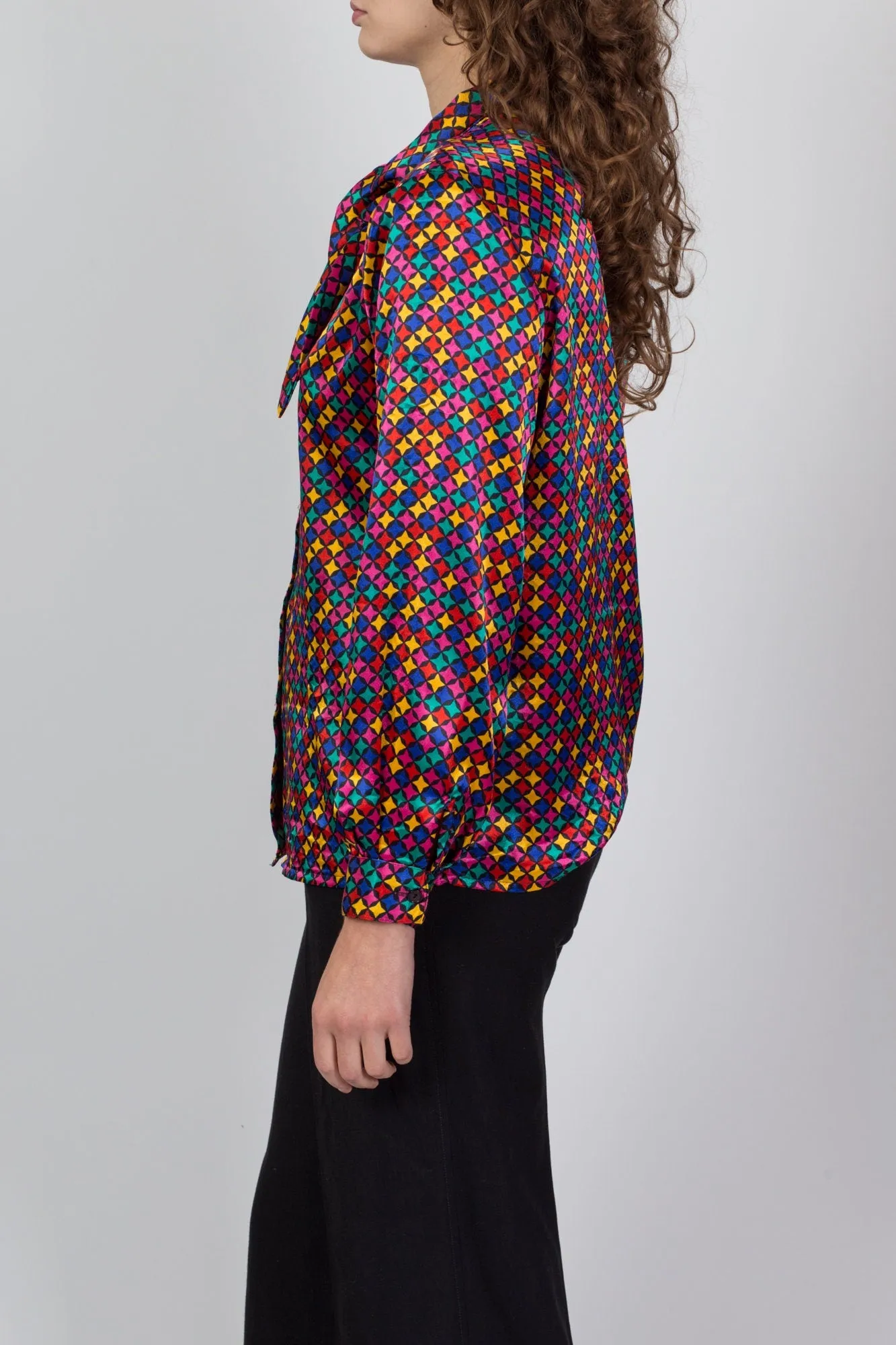 80s Satin Pinwheel Print Ascot Tie Blouse - Medium