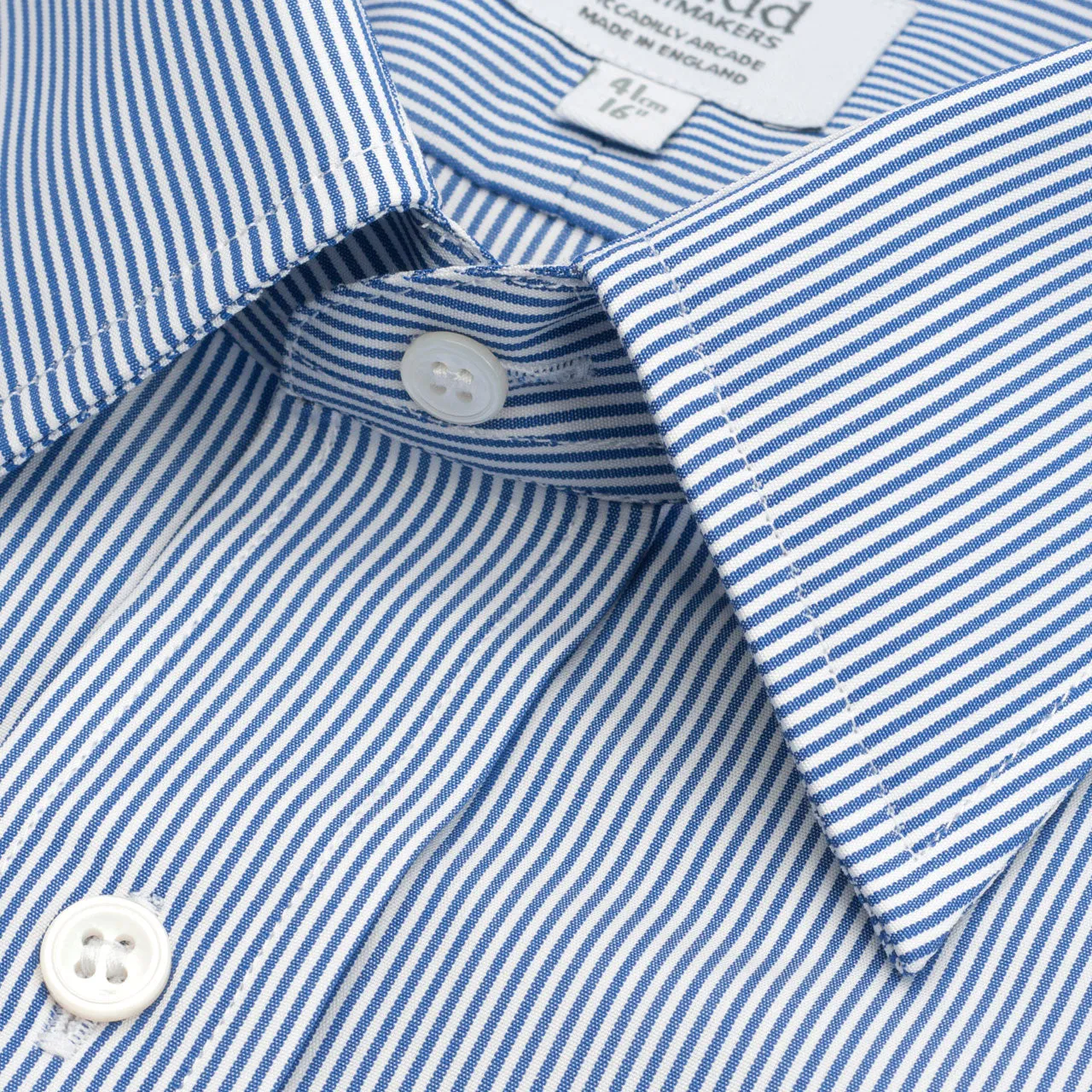 Classic Fit Neat Stripe Poplin Double Cuff Shirt in Navy