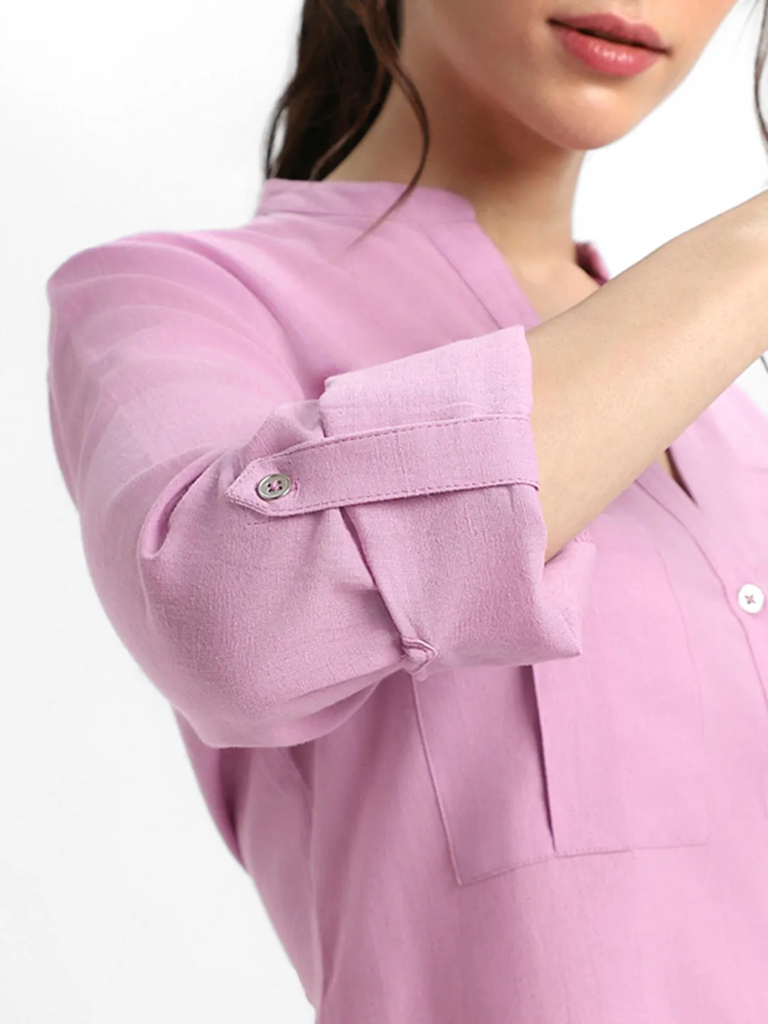 DL Woman Round Neck Regular Fit Solid Lavender Top