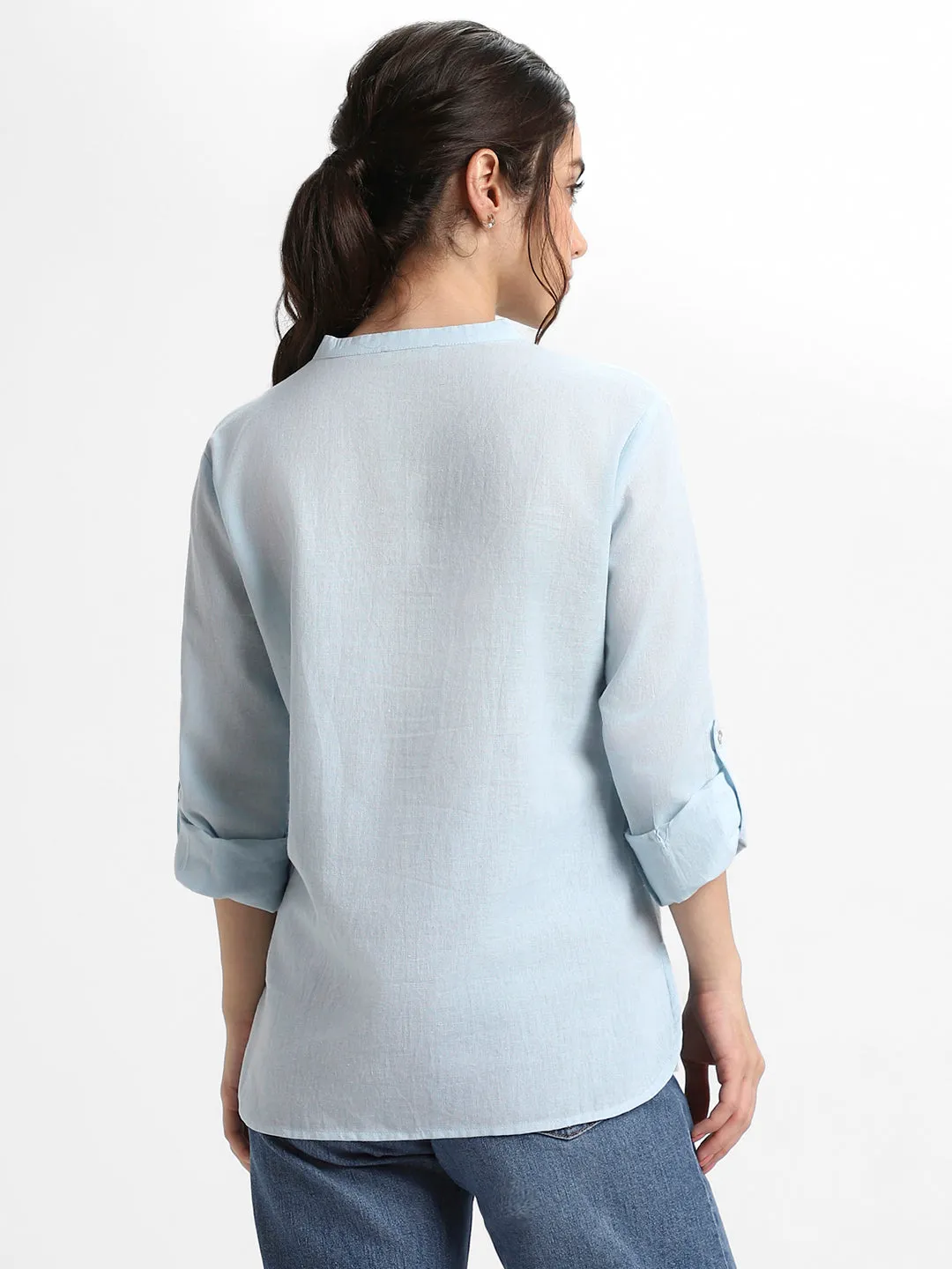 DL Woman Round Neck Regular Fit Solid Light Blue Top