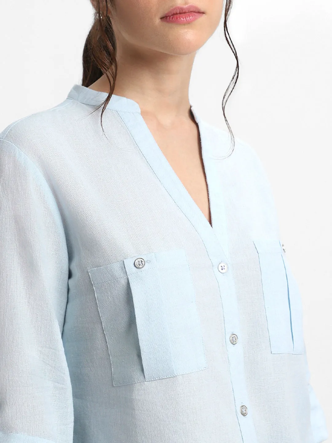 DL Woman Round Neck Regular Fit Solid Light Blue Top