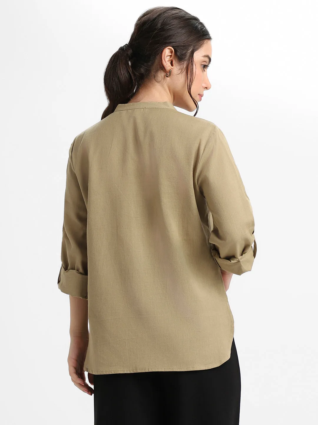 DL Woman Round Neck Regular Fit Solid Olive Top