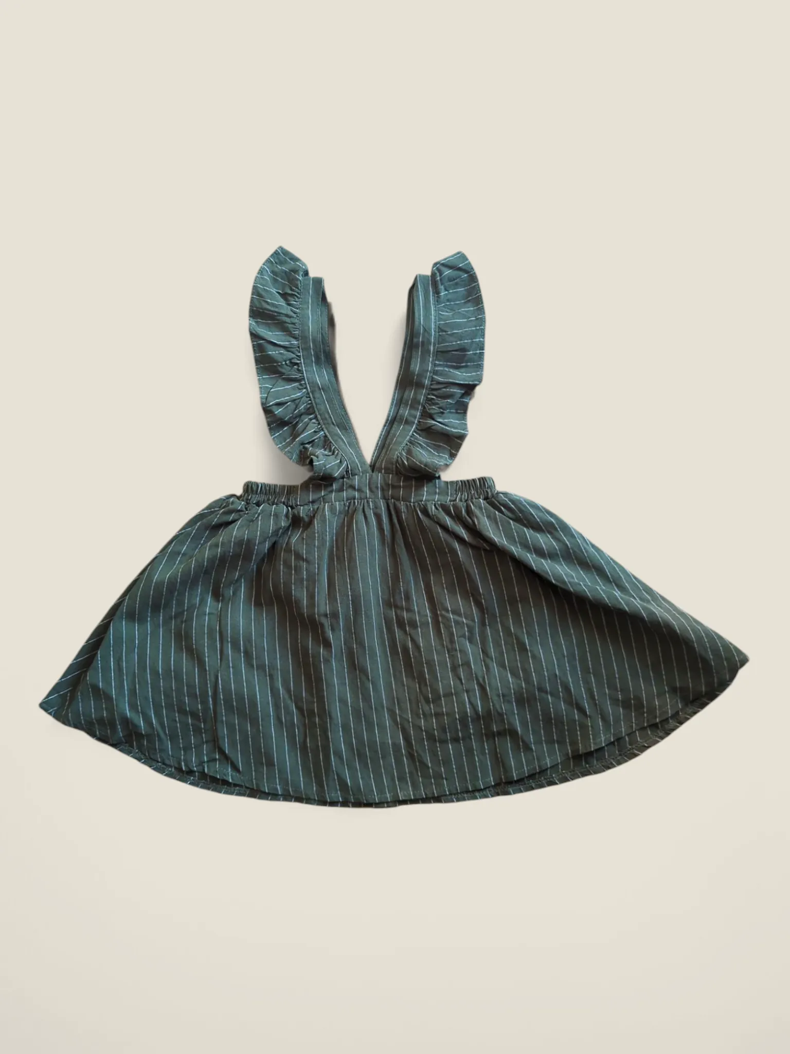 GREEN PINSTRIPED RUFFLE SKIRTALL APPROX 5-6Y PRE-LOVED
