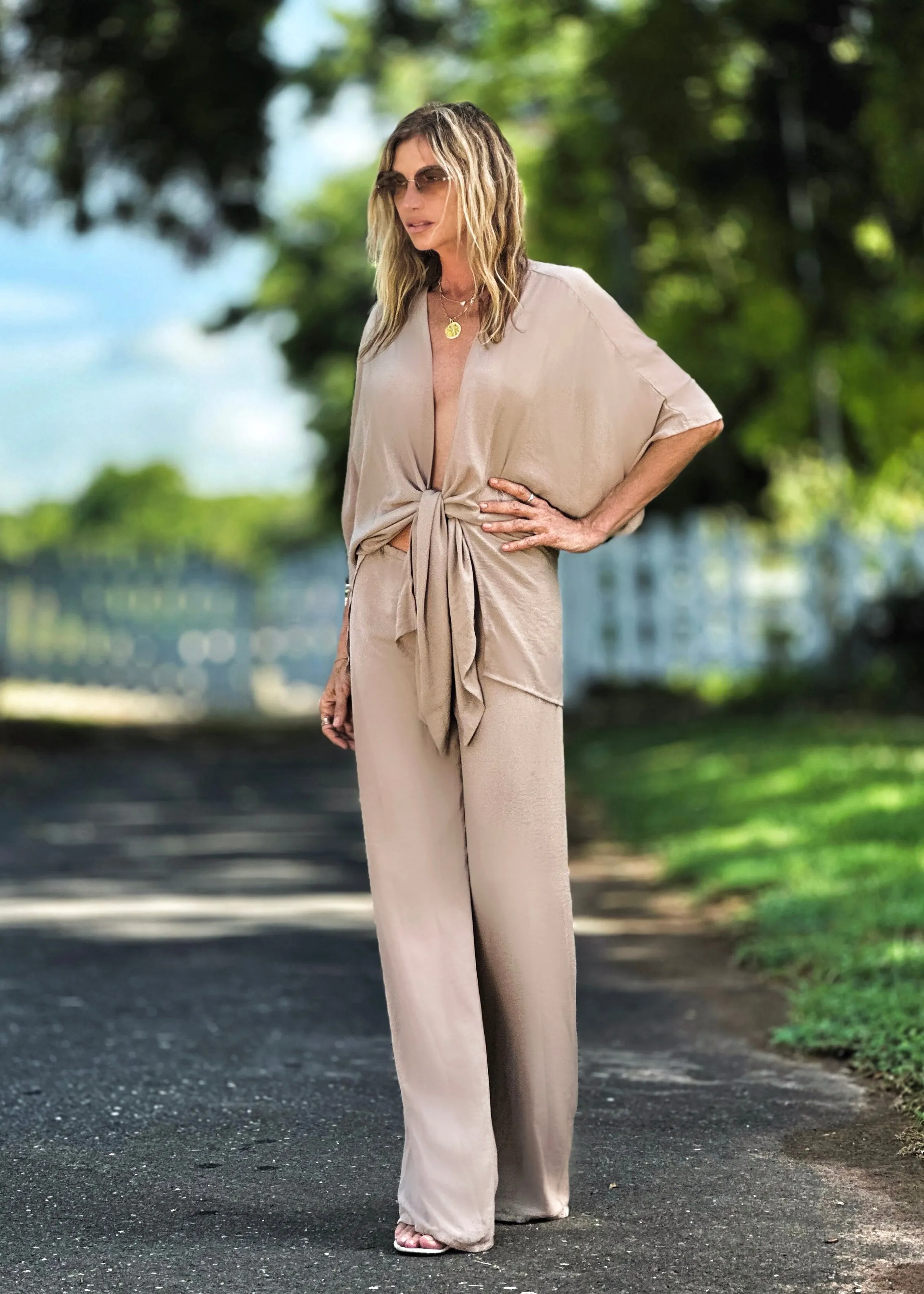 Kate Throw Taupe (Chiffon)