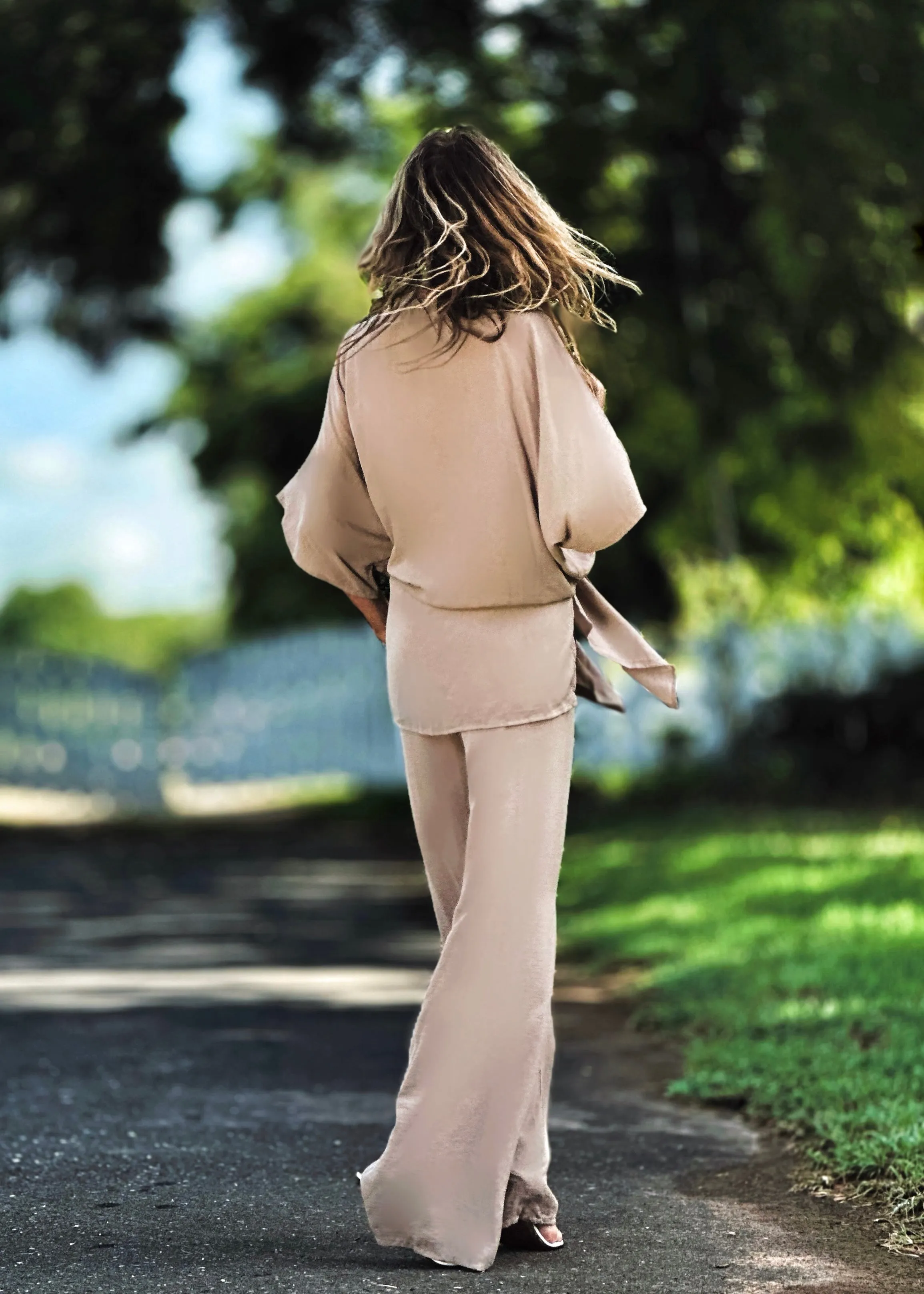 Kate Throw Taupe (Chiffon)