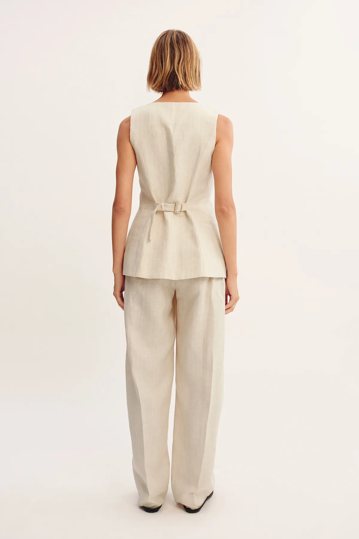 LUCILLE GILET - BEIGE PINSTRIPE