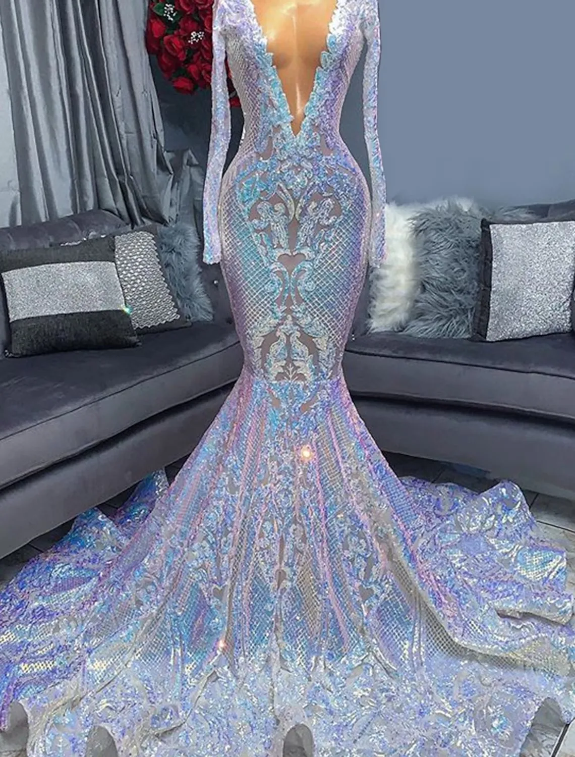 Luolandi Mermaid / Trumpet Evening Gown Floral Dress Formal Chapel Train Long Sleeve V Neck African American Sequined