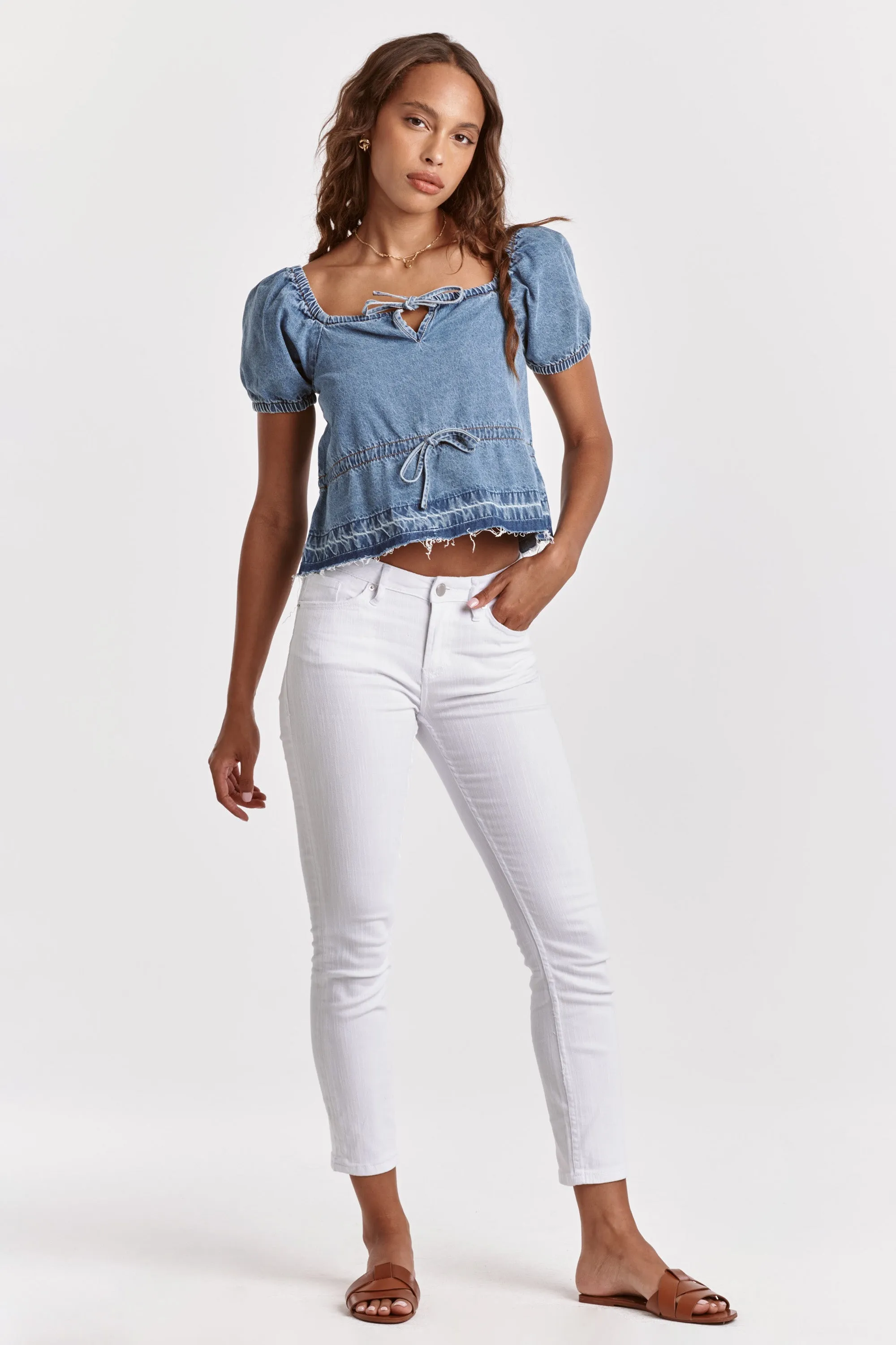 MIA CINCHED CHAMBRAY TOP SHIERRO